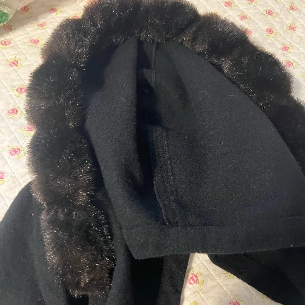 Black Faux Fur-Trimmed Hooded Wrap - Picture 10 of 11